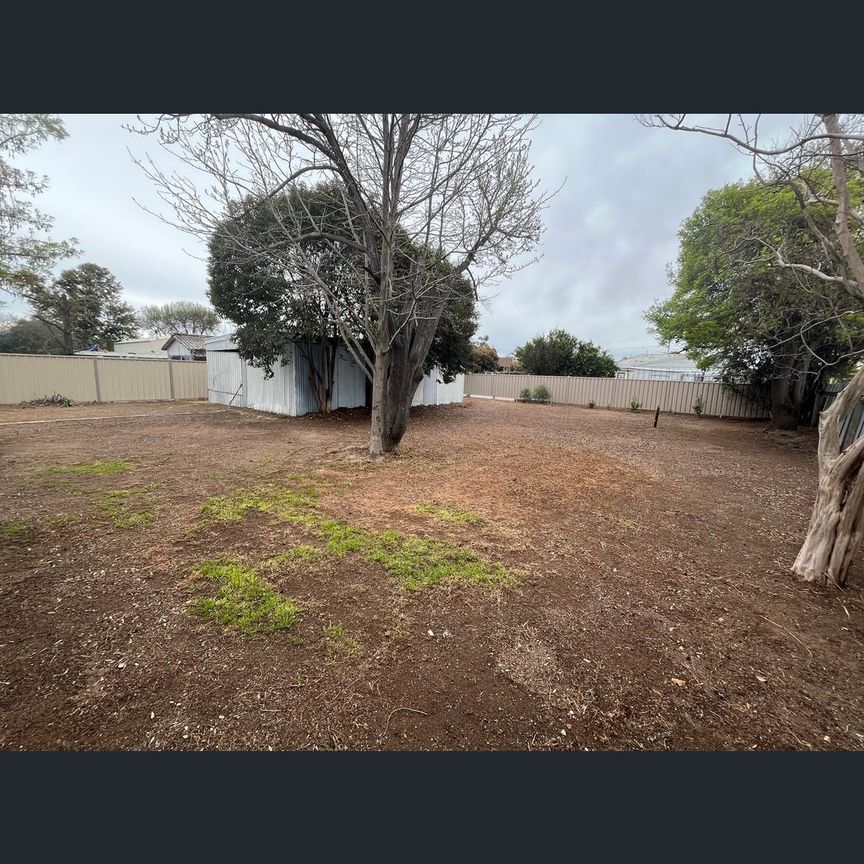 100 Saxton Street, Numurkah, Vic 3636 - Photo 1