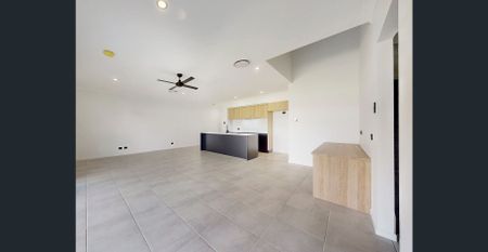 Stunning 4-Bedroom Home in Lawnton Lakes Estate - Photo 2