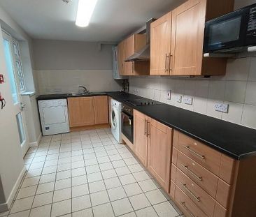 Double Room For Rent, Ridgeway Street, BT95FB, Belfast - Photo 3