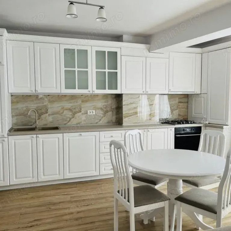 Inchiriez apartament cu 3 camere in regie - Photo 2