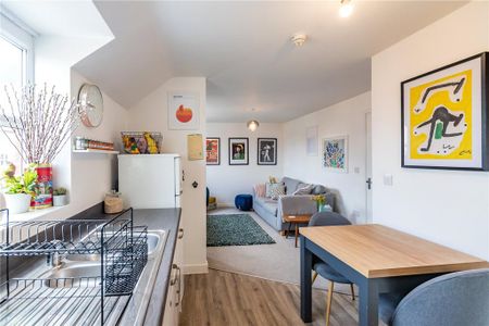 2 bedroom apartment to rent - Photo 2