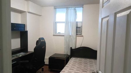 For Lease - 390 Dixon Road Unit# 2213, Toronto, Ontario - Photo 4