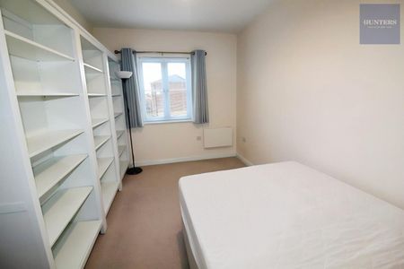 2 bedroom Flat To Let - Photo 4