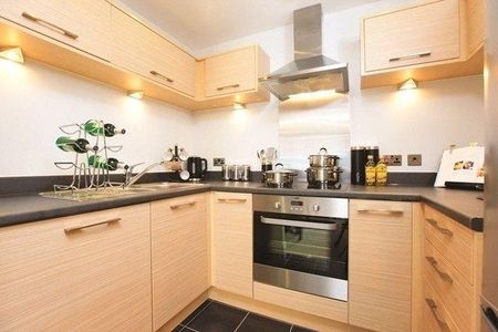 2 bedroom apartment to rent - Photo 3