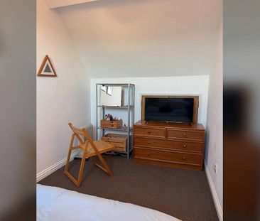 Apartment 39, 48 Rossmore Drive, Belfast BT7 3LA - Photo 5
