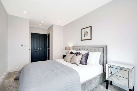 A stunning apartment in the new iconic Filmworks development. - Photo 5