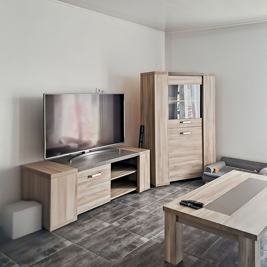 Location Maison 7 pièces 148m² MEZIERES SUR COUESNON 35140 - Photo 1