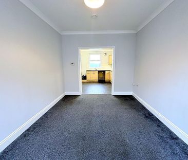 2 bedroom maisonette to rent - Photo 1