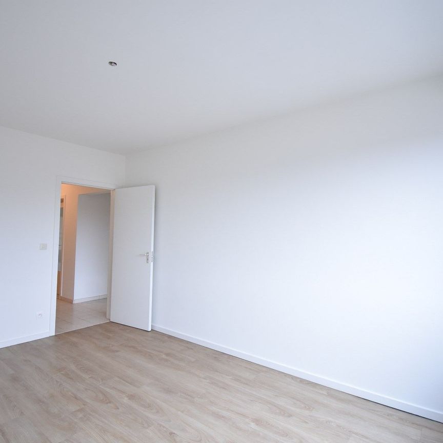 Netjes opgefrist appartement aan het Helbeekplein in Hasselt - Photo 1