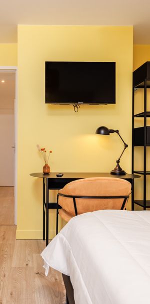 LIBERATION NA Roommate 4 Bedrooms at Le Bouscat - Photo 1