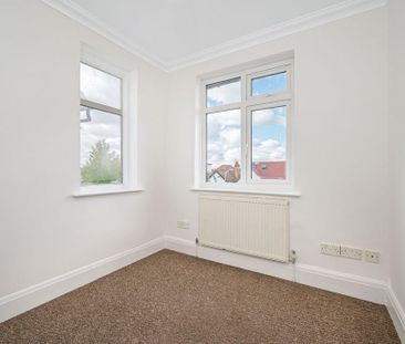5 bedroom flat to rent - Photo 2