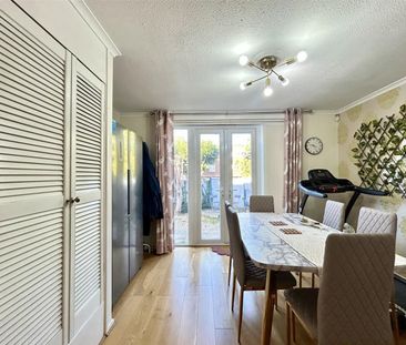 3 Bedroom House To Let - Photo 3