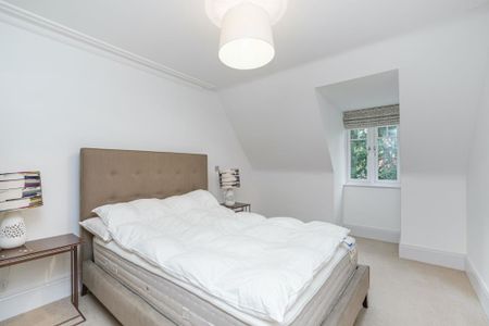 Rothsay Court, Gower Road, Weybridge, Surrey, KT13 - Photo 3