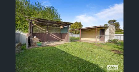 Well-positioned, 2-bedroom home. - Photo 4