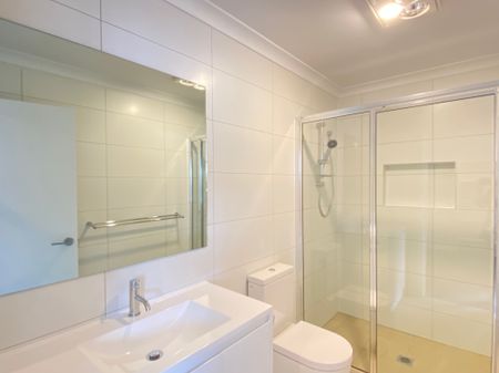 25 Saltbush Parade, Tralee NSW 2620 - Townhouse For Rent | Domain - Photo 5