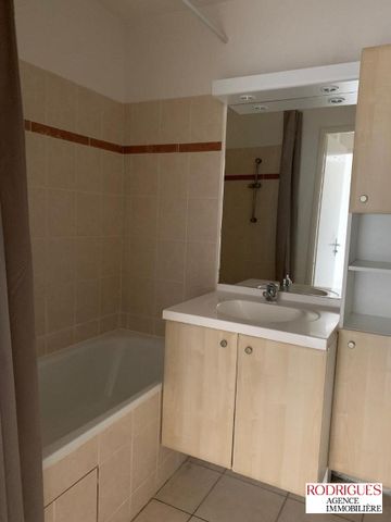 Location Appartement 2 pièces 42m² POITIERS 86000 - Photo 3