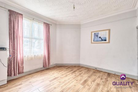 2 bedroom terraced house to rent - Photo 2