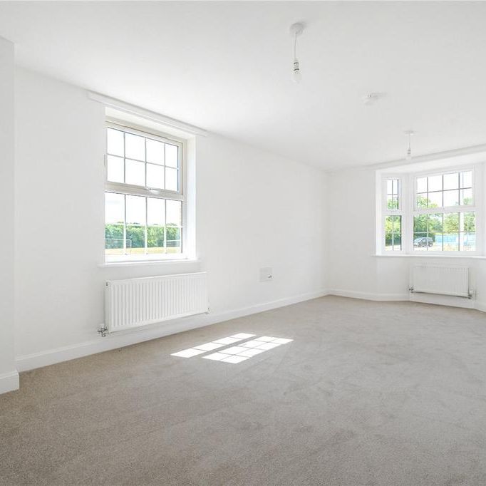 4 bedroom detached house to rent - Photo 1