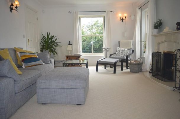 5 bedroom detached house to rent - Photo 1