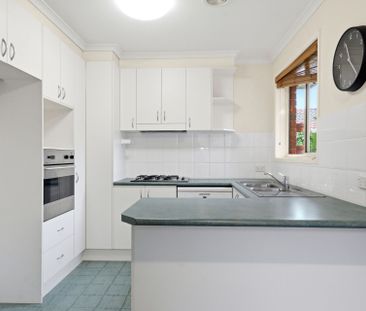 2/106 Britten Jones Drive, Holt - Photo 6