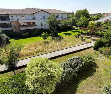 location Appartement T2 DE 45.36m² À ROQUETTES - Photo 2