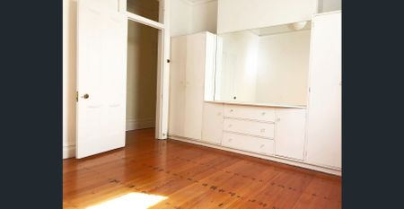 Recently renovated 3 double bedroom federation house - Photo 4