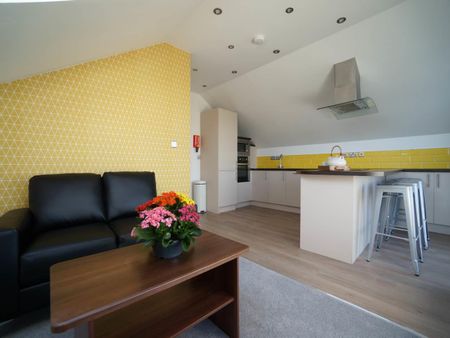 Apartment Penthouse (Pinc) 121 High Street - Photo 2