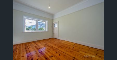 Three Bedroom Home in the Heart of Northcote - Photo 4