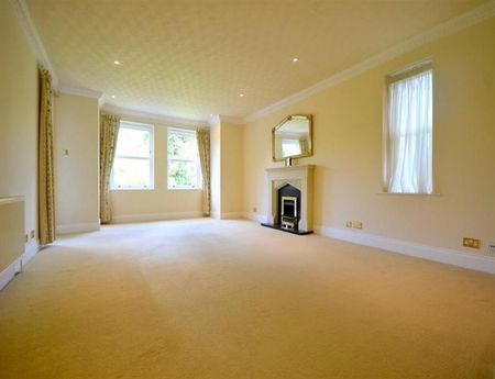 Heald Court, Wilmslow - Photo 3