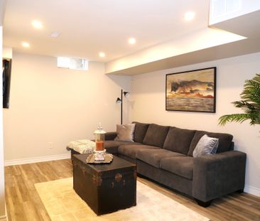 For Lease - 25 Eastport Drive, Toronto, Ontario - Photo 2