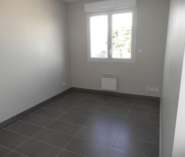 Location Appartement 3 pièces 70m² - Photo 2