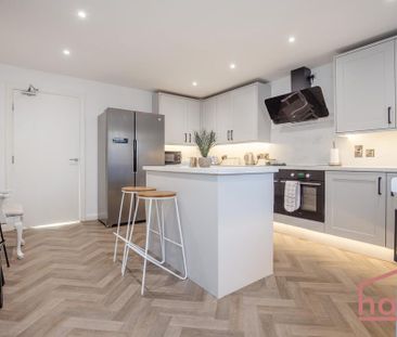 1 bedroom in a house share to rent - Photo 3