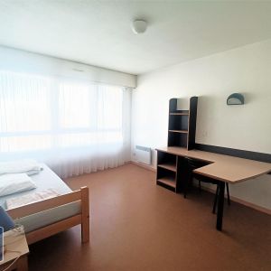 Location Appartement 1 pièce 21m² LORIENT 56100 - Photo 2