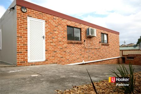 Neat and Tidy 2-Bedroom Granny-Flat - Photo 5