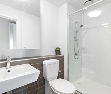 807/220 Spencer Street, Melbourne VIC 3000 - Apartment For Rent | D... - Photo 6