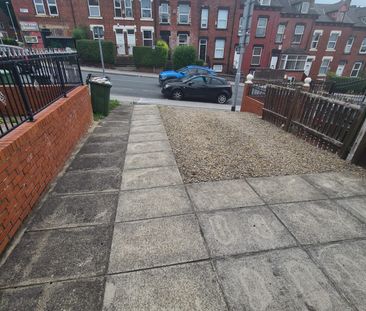3 Bed - 49 Woodsley Road, Hyde Park, Leeds - LS6 1SB - Student - Photo 6