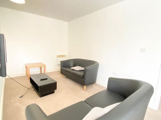 3 bedroom apartment to rent - Photo 1