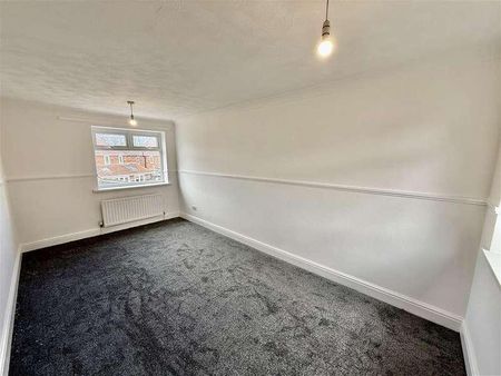 Curren Gardens, Gateshead, NE10 - Photo 4