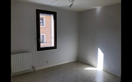 Location Appartement 5 pièces 88 m² La Châtre - Photo 2