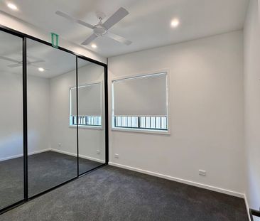 NEW 3 BEDROOM DUPLEX - Photo 1