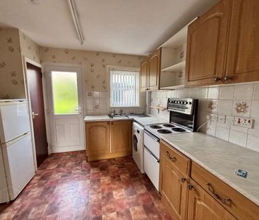 34 Fergus Avenue, Carrickfergus, BT38 8JB - Photo 4