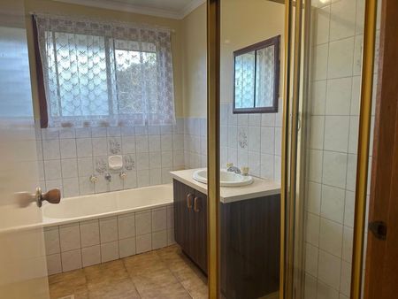 3 BEDROOM HOME - Photo 3