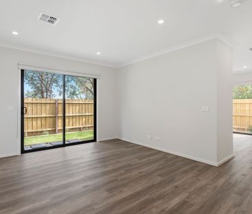 Stylish 3-Bedroom House in Seaford - Photo 6