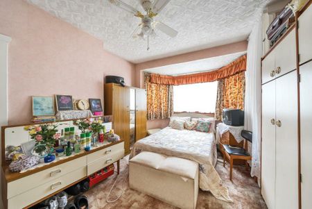 3 bed house to rent in Woolmead Avenue, London, NW9 - Photo 4