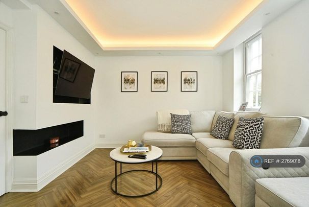 2 bedroom flat to rent - Photo 1