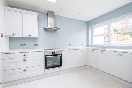 2 bedroom terraced house to rent - Photo 4