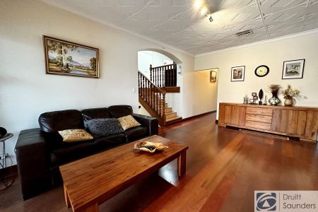 FURNISHED FAMILY HOME IN QUIET CUL-DE-SAC LOCATION HOME OPEN SATURDAY 09 MAY AT 10.30AM SHARP! - Photo 5