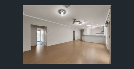 Spacious 4 Bedroom Family Home in Mawson Lakes - Photo 2