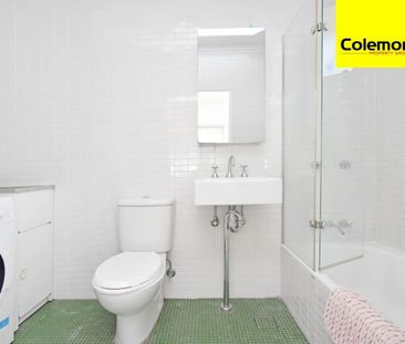 Sunny Top Floor Unit - Photo 4