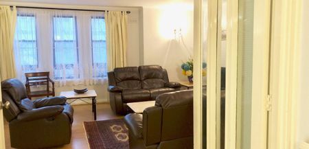 Three Bedrooms Apartment in Porchester Place, W2 - Photo 2